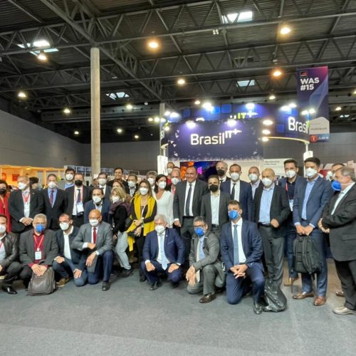 Delegação brasileira em visita ao Mobile World Congress 2022, em Barcelona